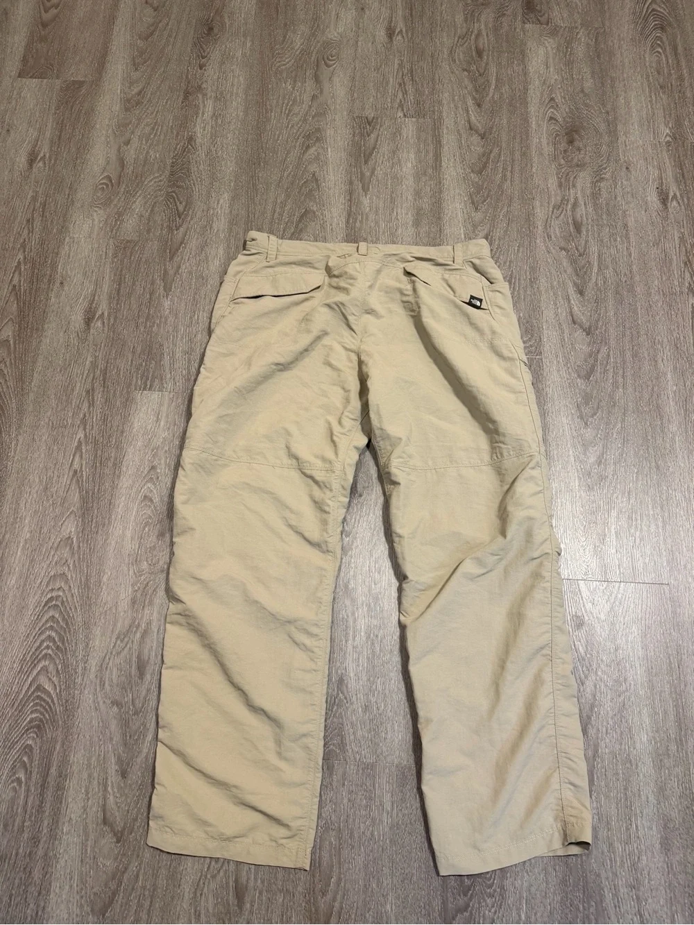 The North Face Men's Size 38 Beige Straight Leg Nylon Outerwear Pants